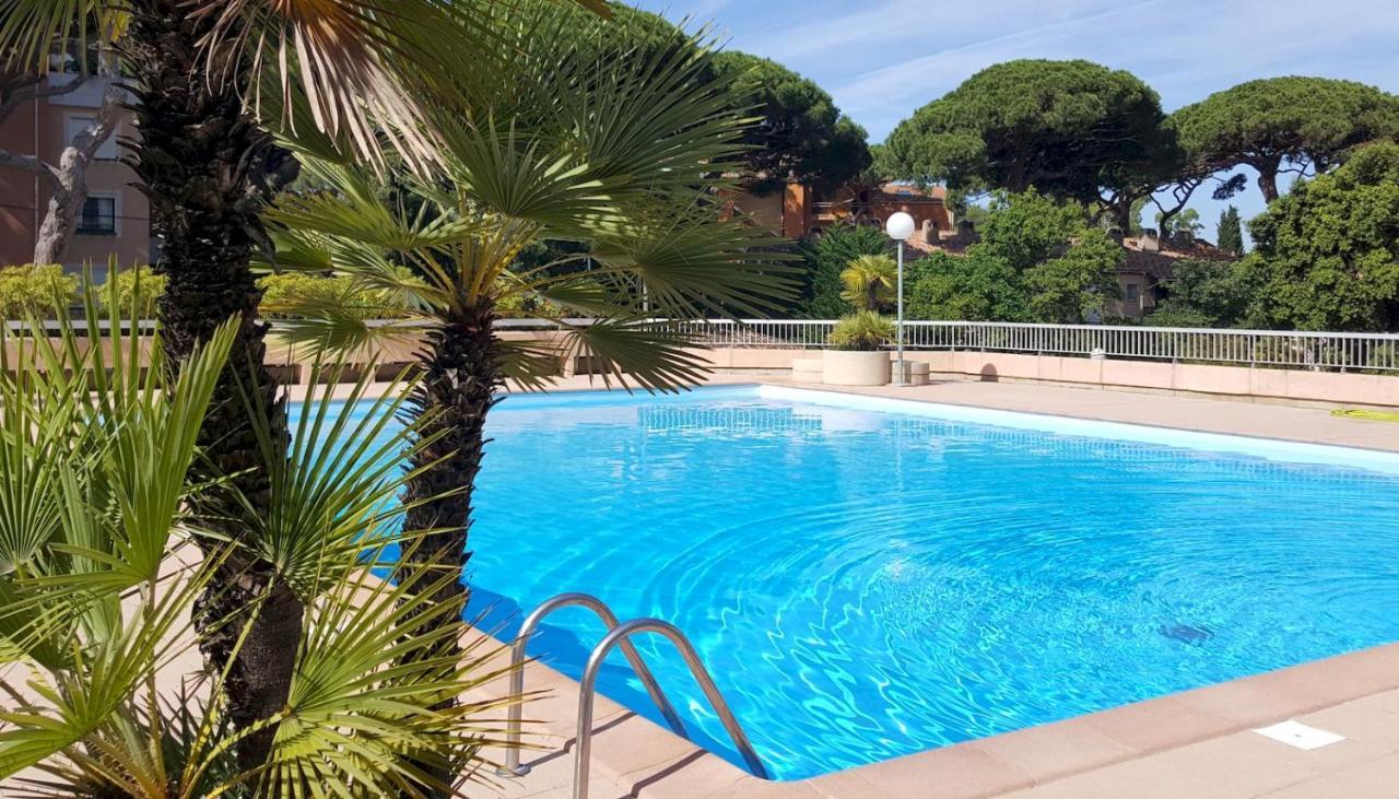 Studio Proche Port Et Plages, Piscine Hyeres Exterior photo